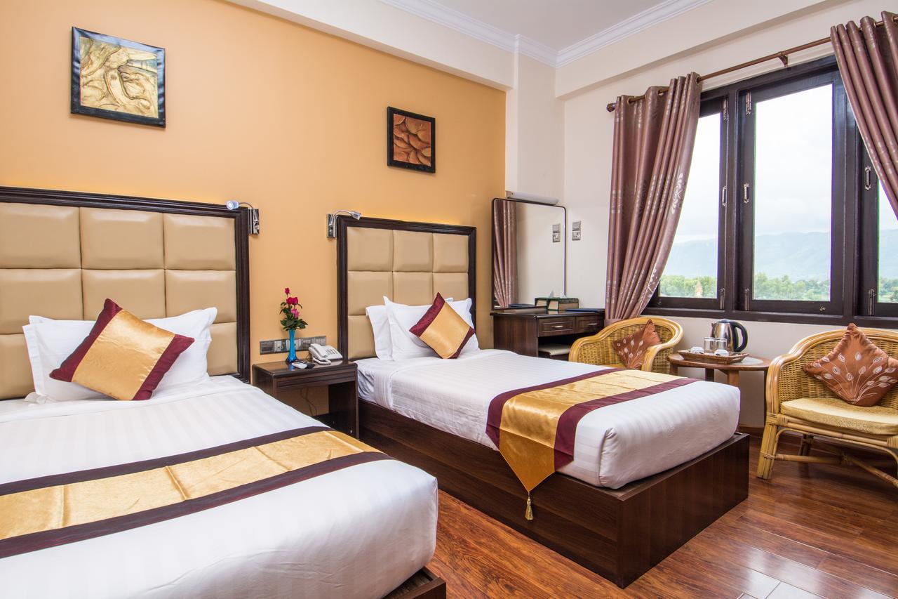 The Hotel Emperor-Inle Nyaung Shwe Kültér fotó