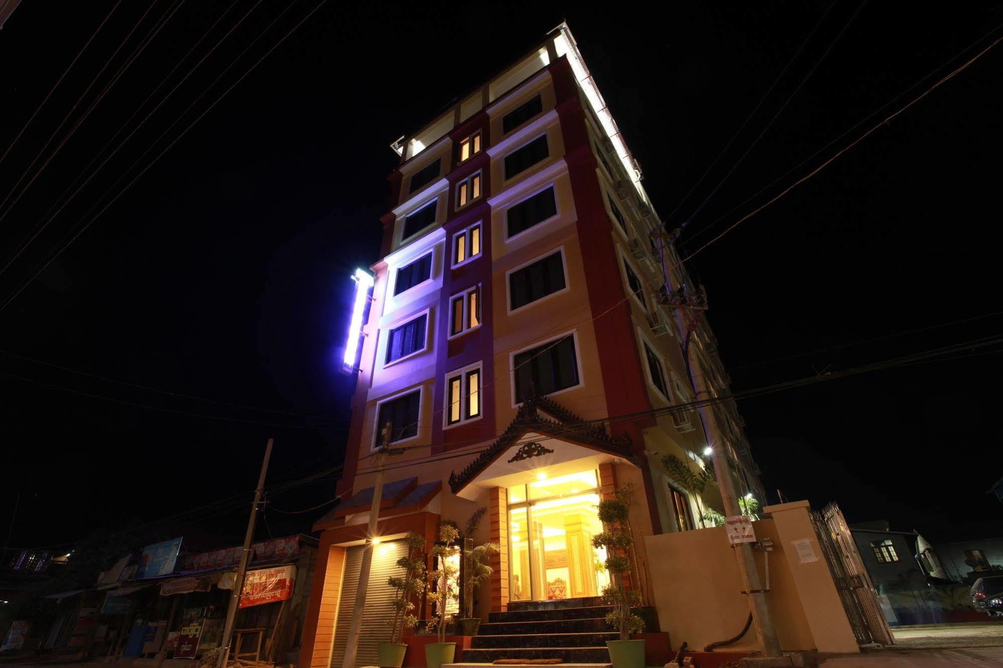 The Hotel Emperor-Inle Nyaung Shwe Kültér fotó